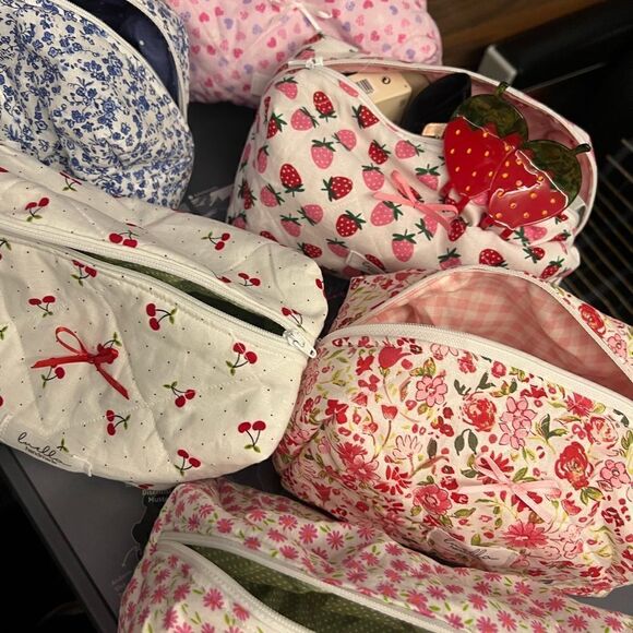 cute makeup bag - Picture 5 of 5